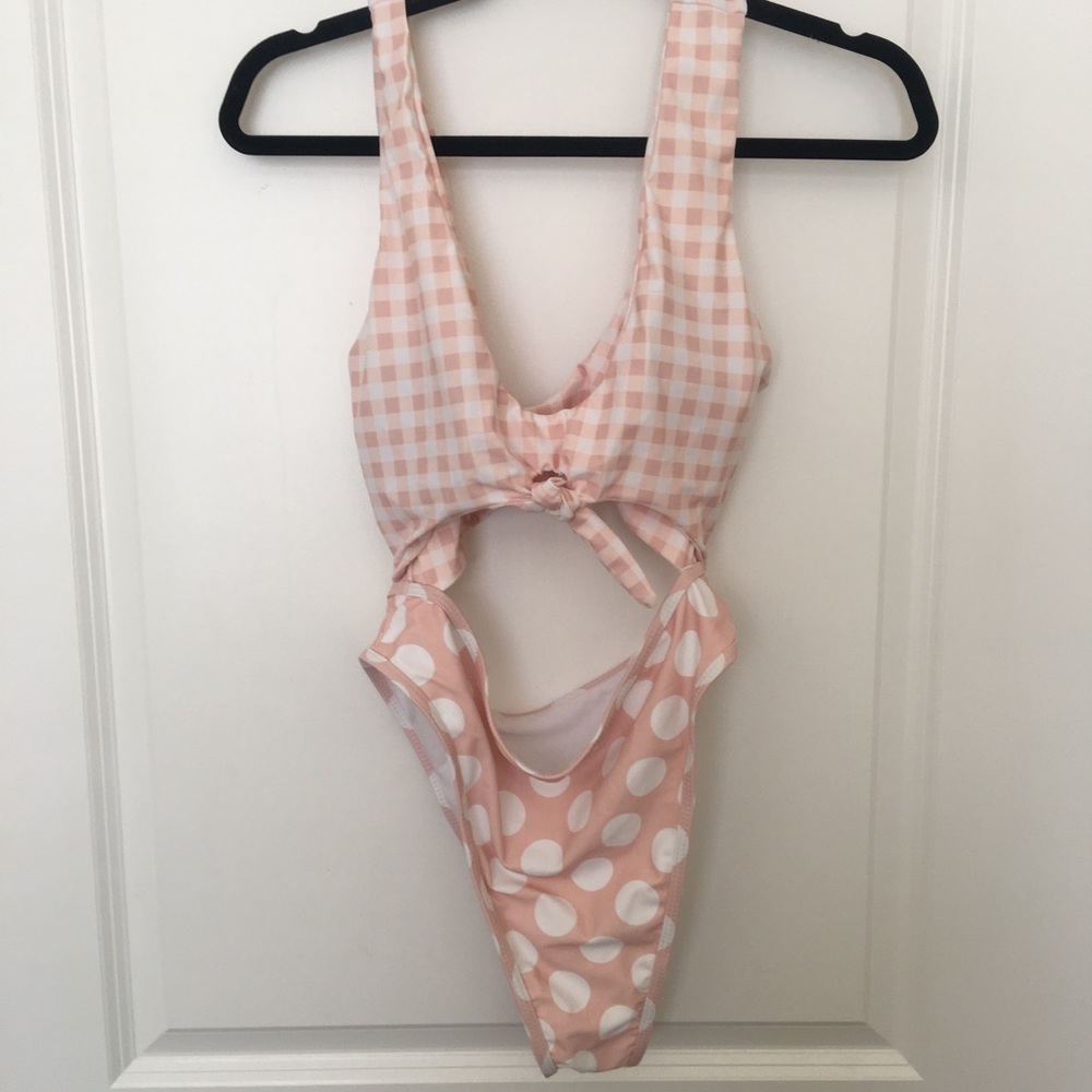 Swim suit